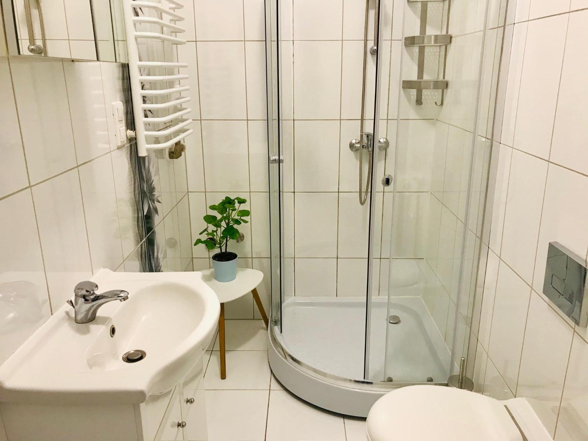 Poznan Rents - Apartamenty Stare Miasto Parking Gratis Rum bild